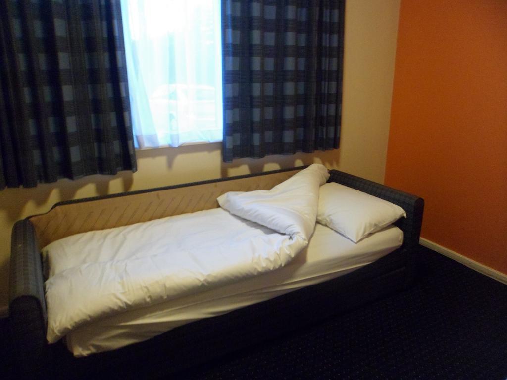 Metro Inns Huddersfield Habitación foto